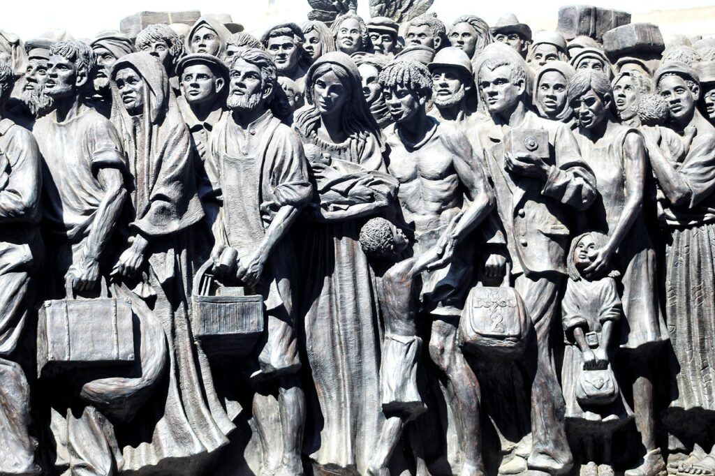 gb58b04eb259bfdf8d1f92654575cc2f56537a7fb8e04cb12b16f412d1c75dba88e4801dea0407966c416955dcfc2ef05af613c545380803b22324ed9f04ea522_1280-7395983 monument, historic, state, market, breast, stone, italy, rome, refugees, asylum, refugees, refugees, refugees, refugees, refugees, asylum